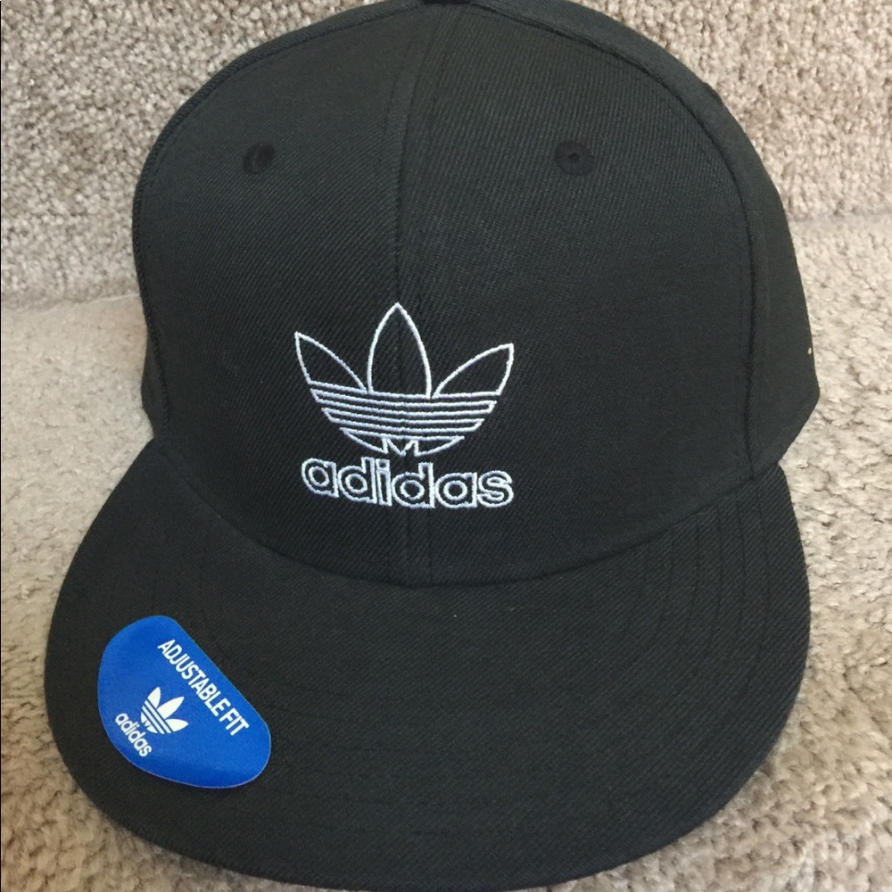 Adidas Signature Outline Snapback Baseball Cap